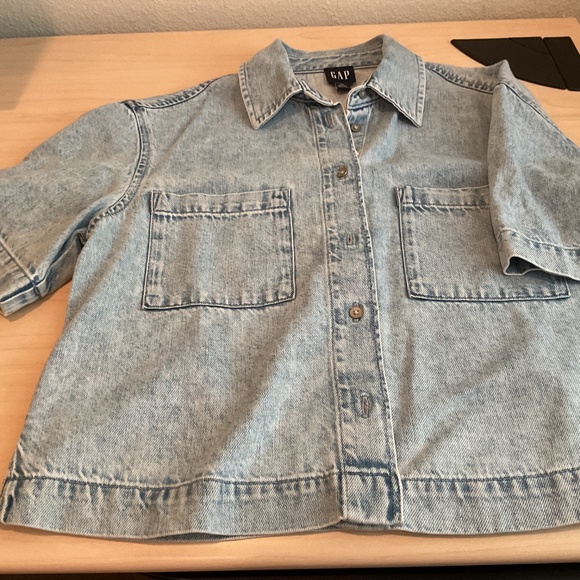 UltraSoft Cropped Denim Shirt Sx/Petite - Picture 3 of 5